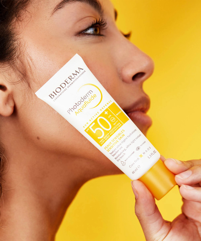 ضدآفتاب فوتودرم بایودرما پوست چرب و حساس Bioderma Photoderm Aquafluide SPF 50+