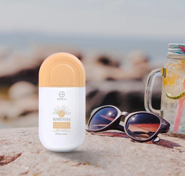 کرم ضد آفتاب رنگی استیلن، SPF 100، مدل All-In-One، مناسب انواع پوست با تنالیته متوسط و حجم 100 میلیلیتر، ضدآب، محافظتکننده در برابر اشعههای UVA و UVB و مرطوبکننده، PA+++، آبرسانی عمیق و طولانیمدت پوست، با ماندگاری 2 ساعته